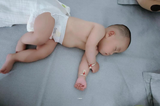 锦州怀孕多久会显肚子